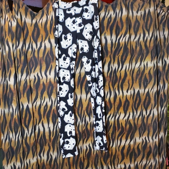 Funky Loud Leopard/Jaguar Pattern leggings by H&M - Picture 4 of 11